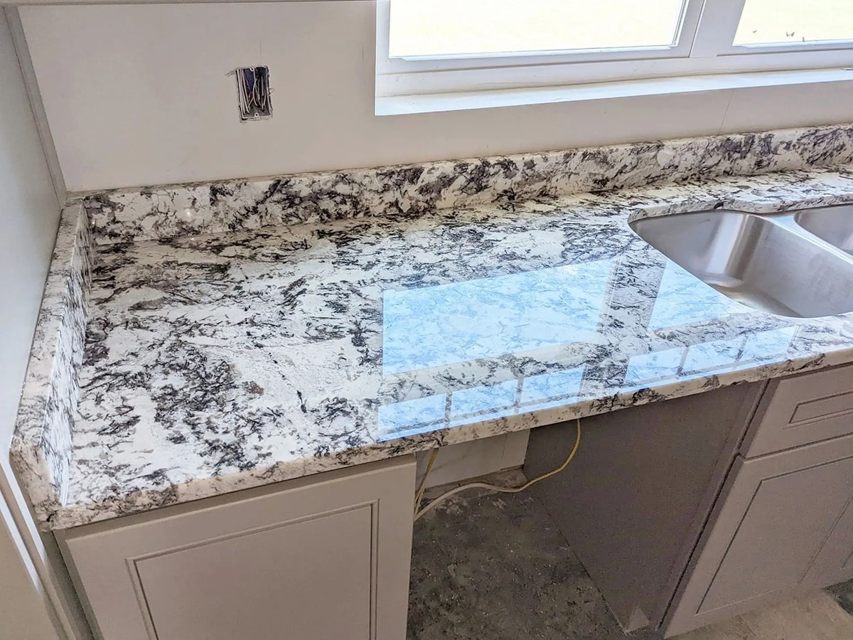 Thi công bàn bếp đá hoa cương Vũng Tàu