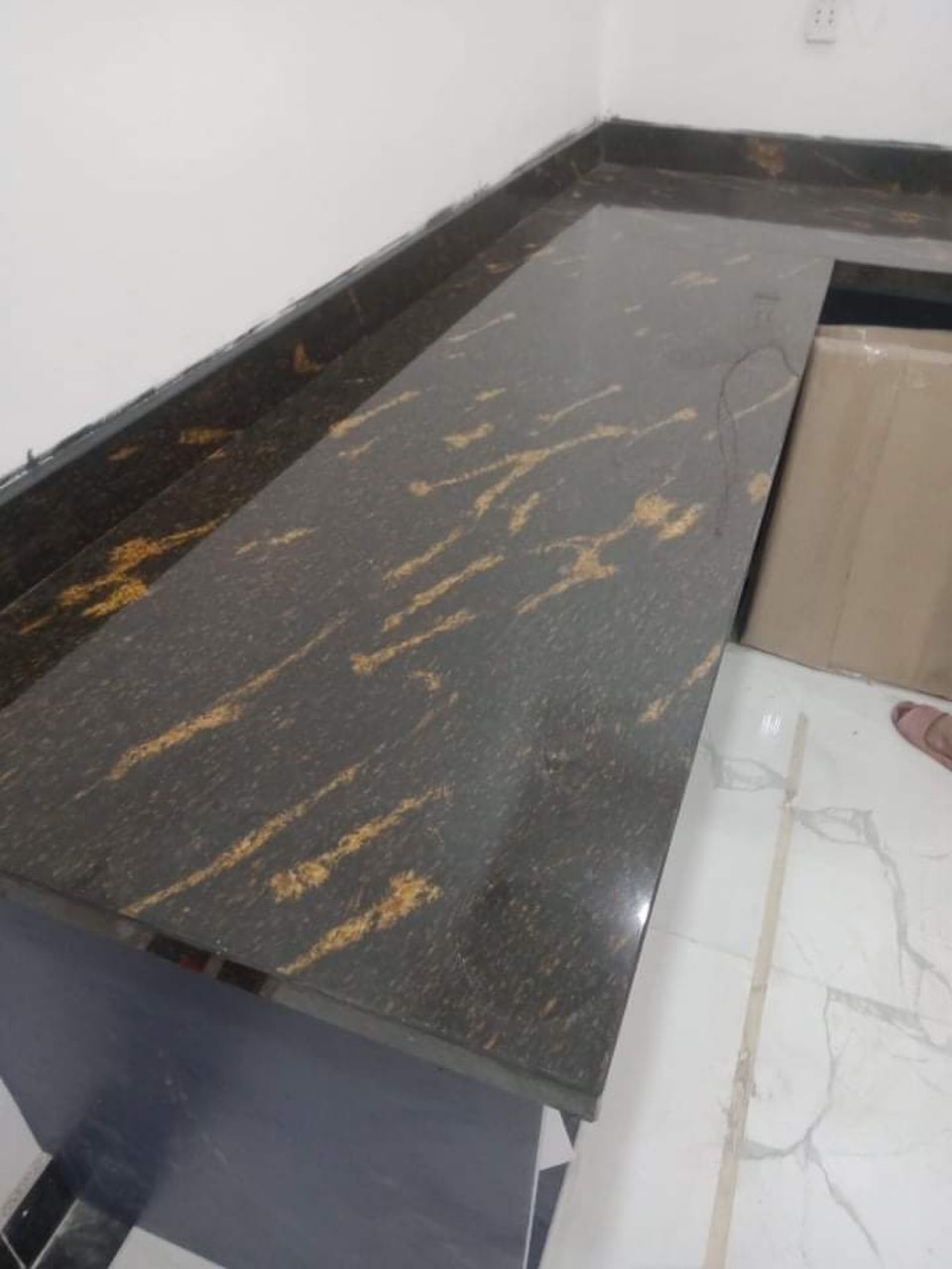 Thi công bàn bếp đá hoa cương TPHCM