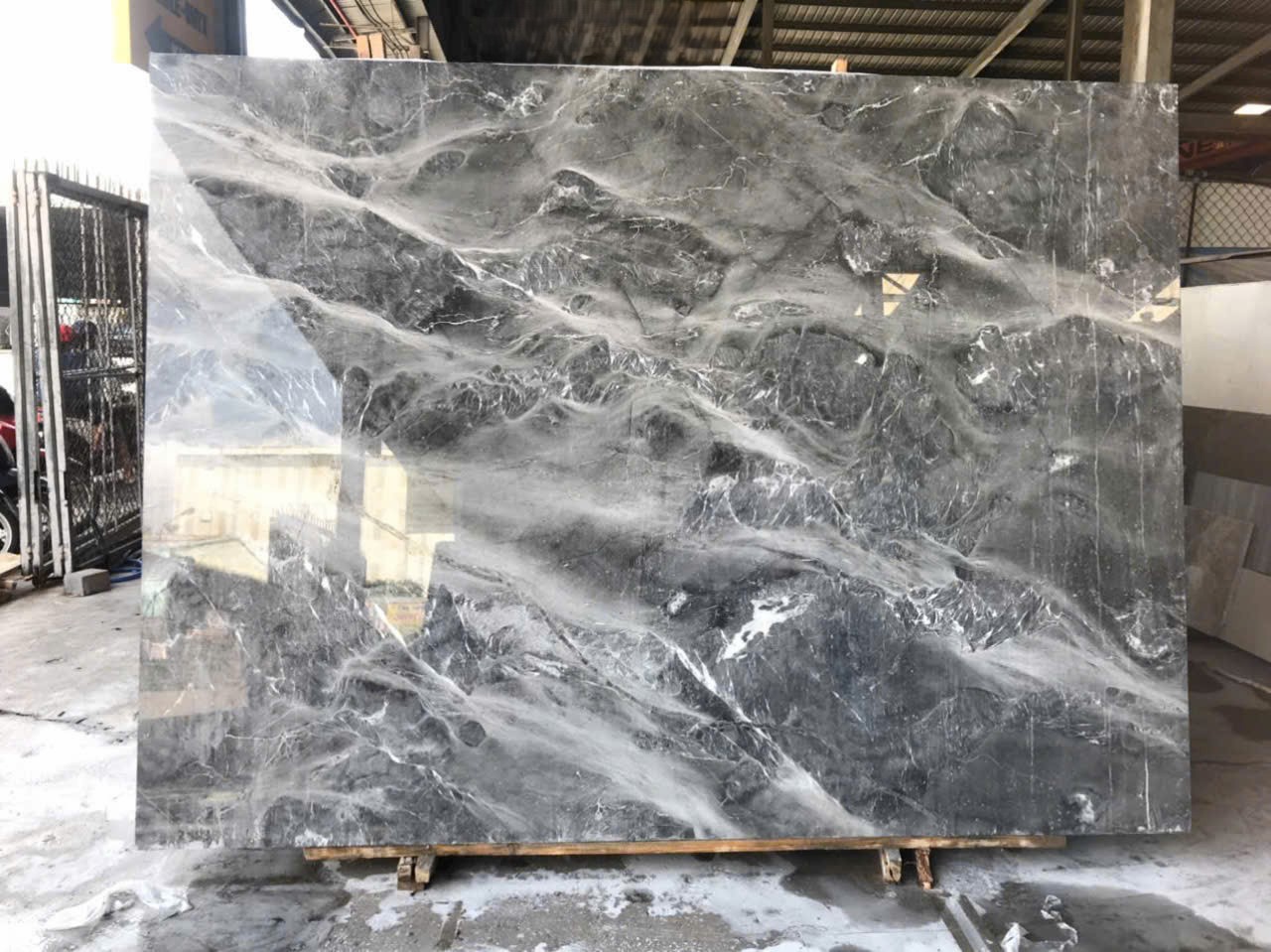 Phân biệt đá granite và đá marble